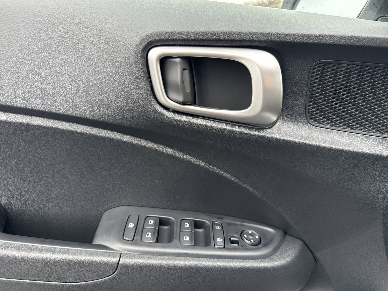 New 2026 Hyundai Venue SEL FWD image 14