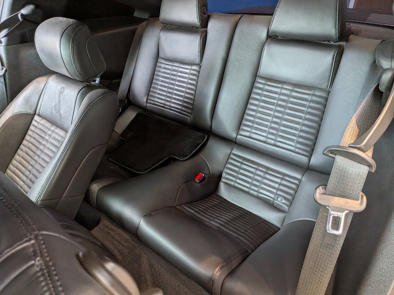 Used 2013 Ford Mustang Shelby GT500 RWD image 14