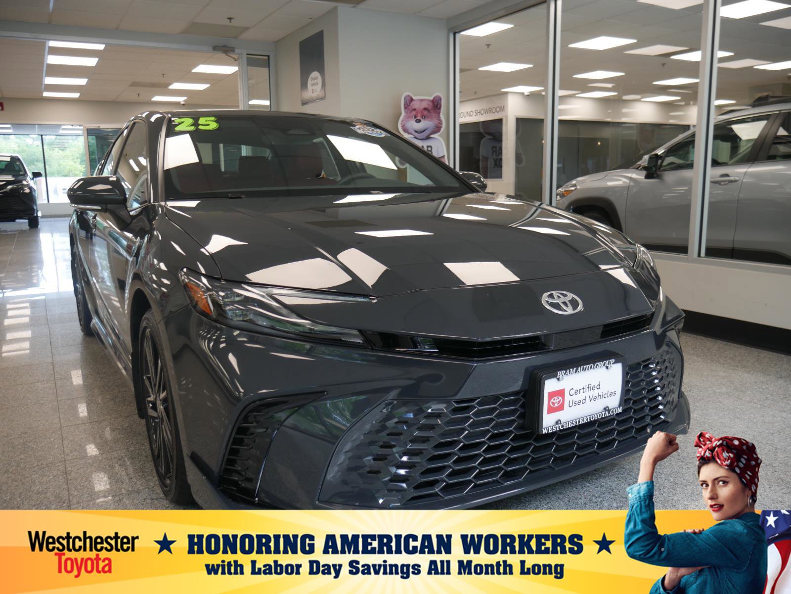 Used 2025 Toyota Camry XSE image 1