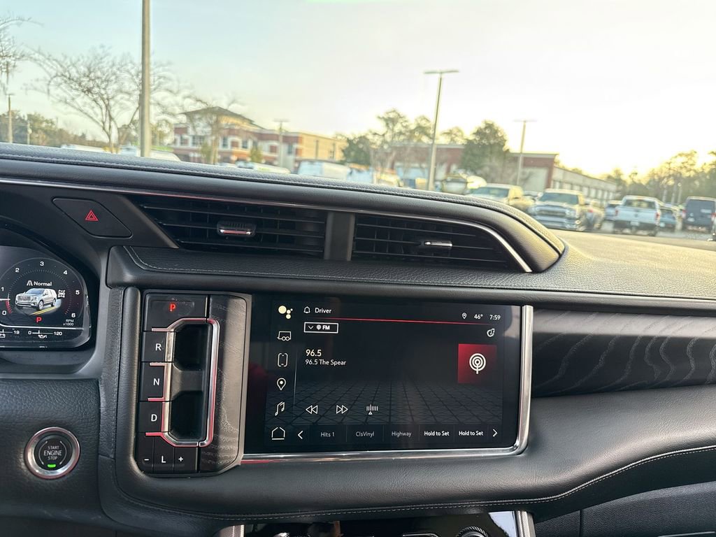 Used 2023 GMC Yukon Denali image 20