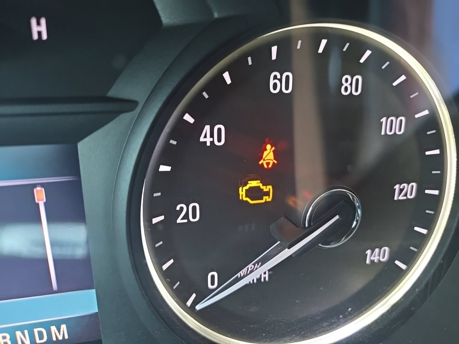 Used 2022 Buick Encore Preferred w/ Safety Package FWD image 18