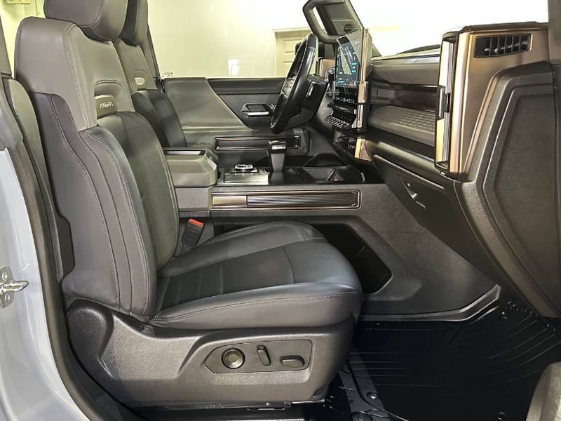 Used 2024 GMC Hummer EV 2X w/ Extreme Off-Road Package AWD/4WD image 21