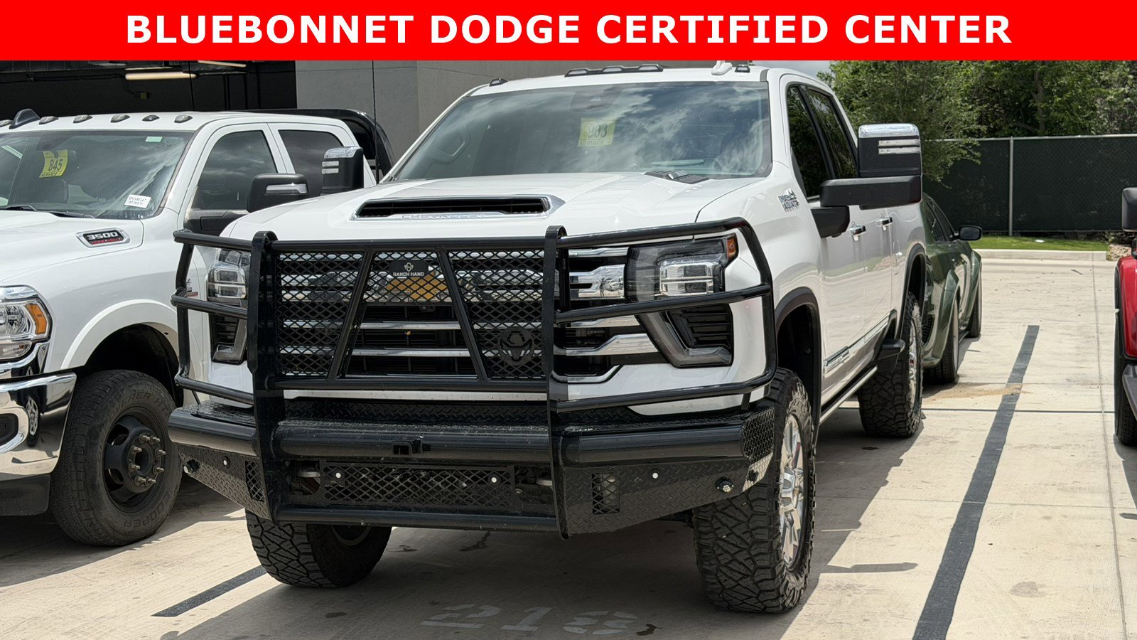 Used 2025 Chevrolet Silverado 2500 High Country w/ High Country Premium Package AWD/4WD image 11