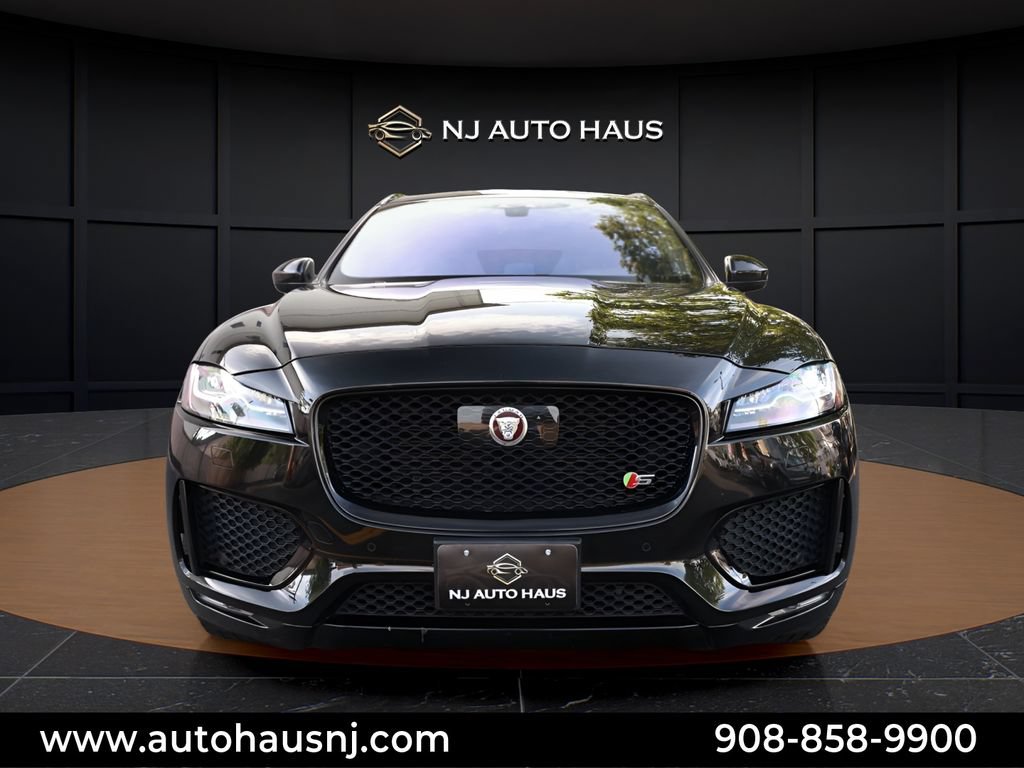 Used 2019 Jaguar F-PACE S AWD/4WD image 1