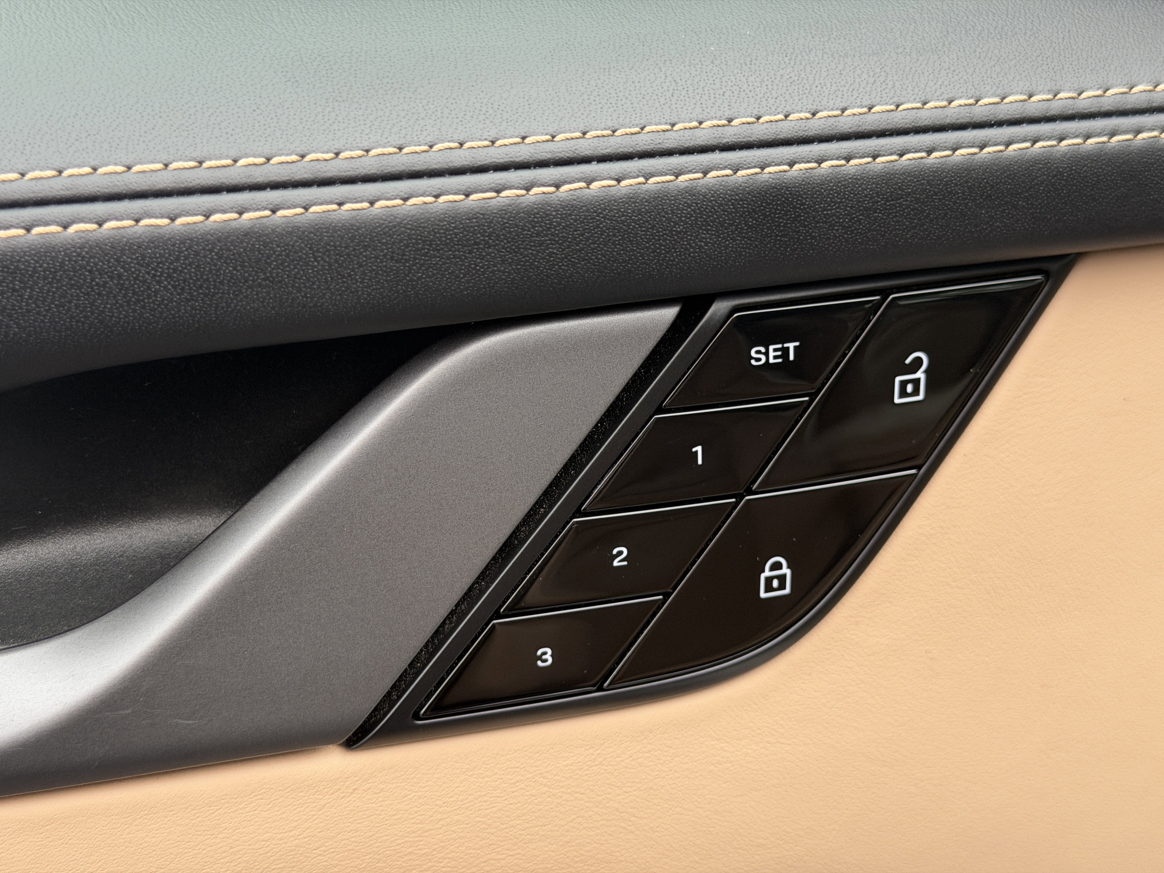 Certified 2020 Porsche 911 Carrera 4S image 21