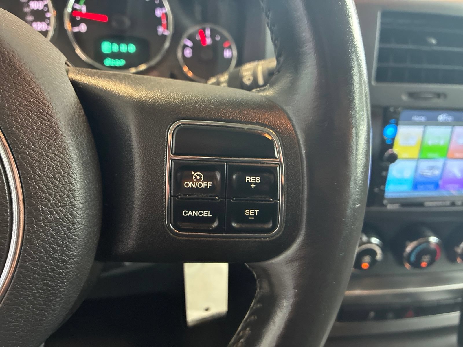 Used 2011 Jeep Liberty Sport w/ Popular Equipment Group AWD/4WD image 17