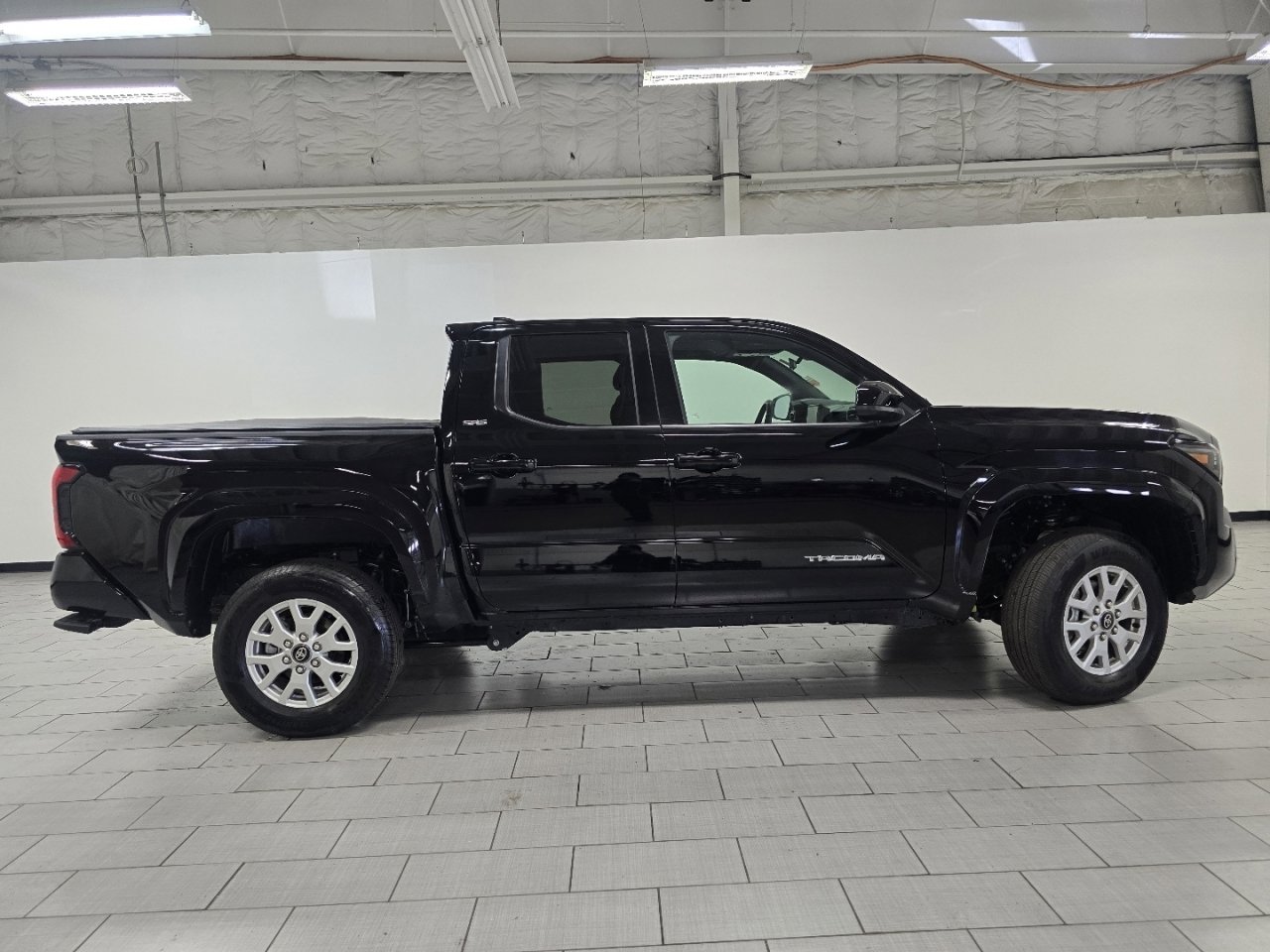 Certified 2025 Toyota Tacoma SR5 image 16