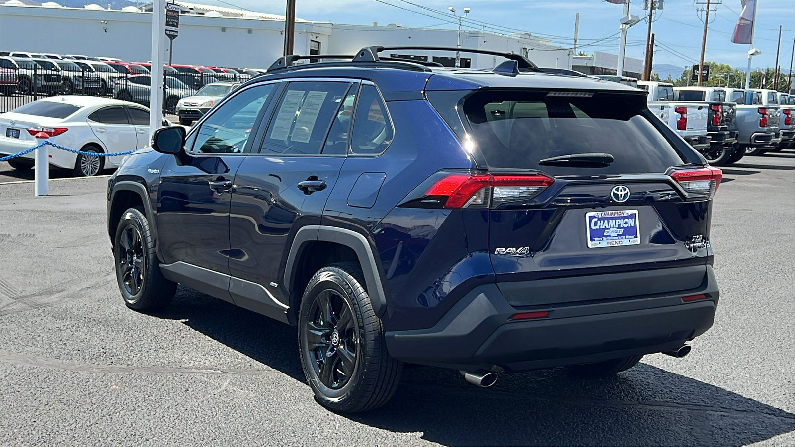 Used 2021 Toyota RAV4 XLE w/ Convenience Package AWD/4WD image 7