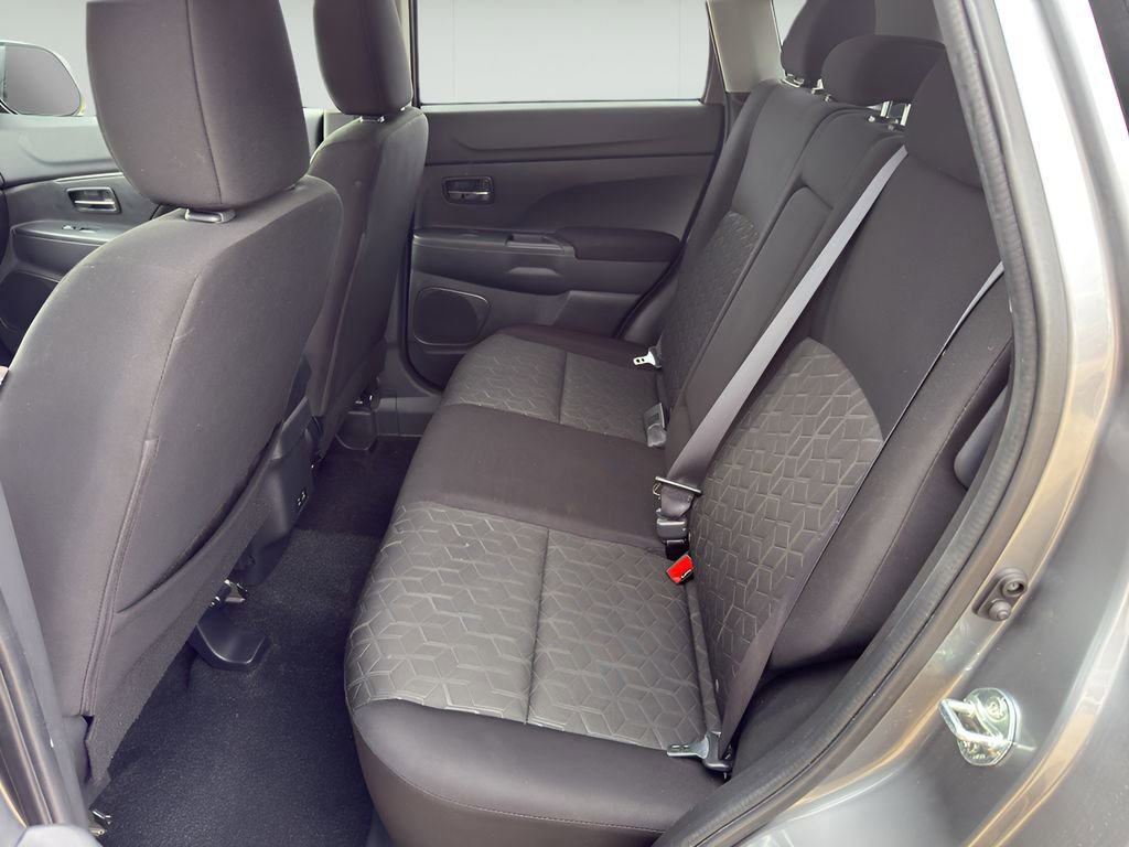 Used 2024 Mitsubishi Outlander Sport ES AWD/4WD image 7