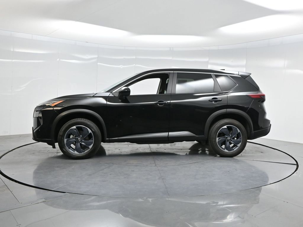 Used 2024 Nissan Rogue SV image 39