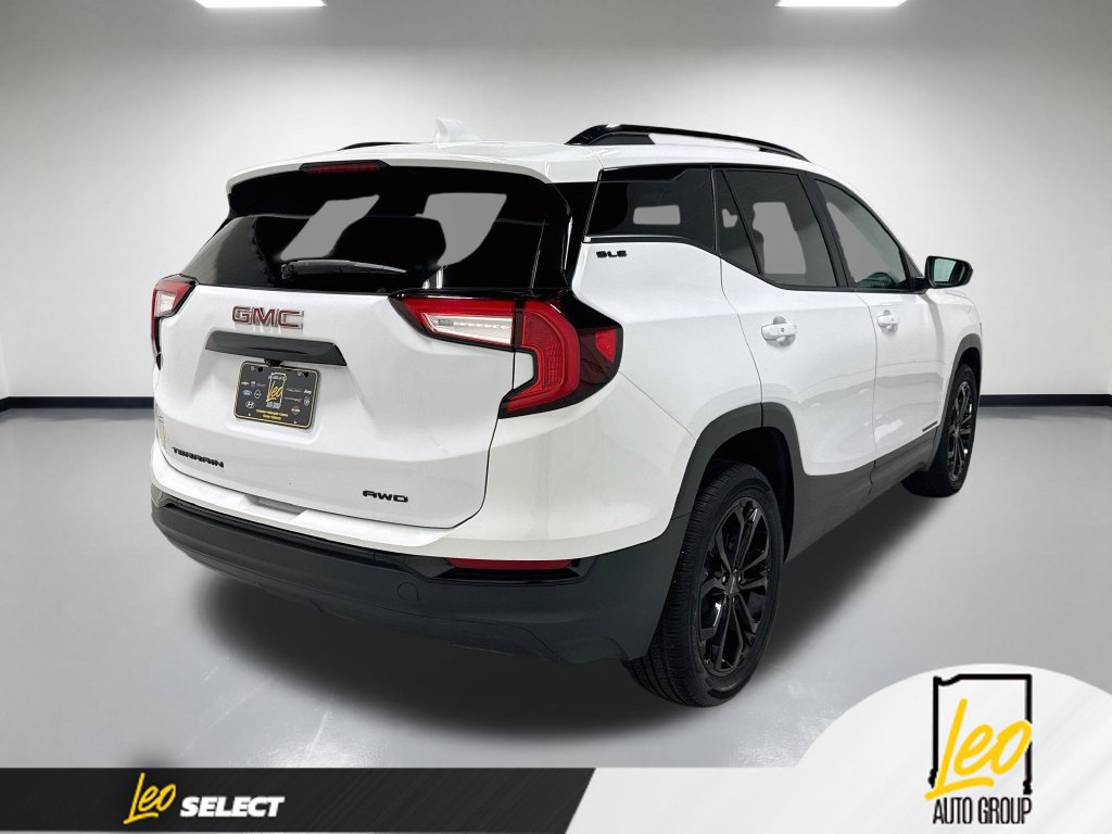 Used 2022 GMC Terrain SLE w/ GMC Pro Grade Package AWD/4WD image 7