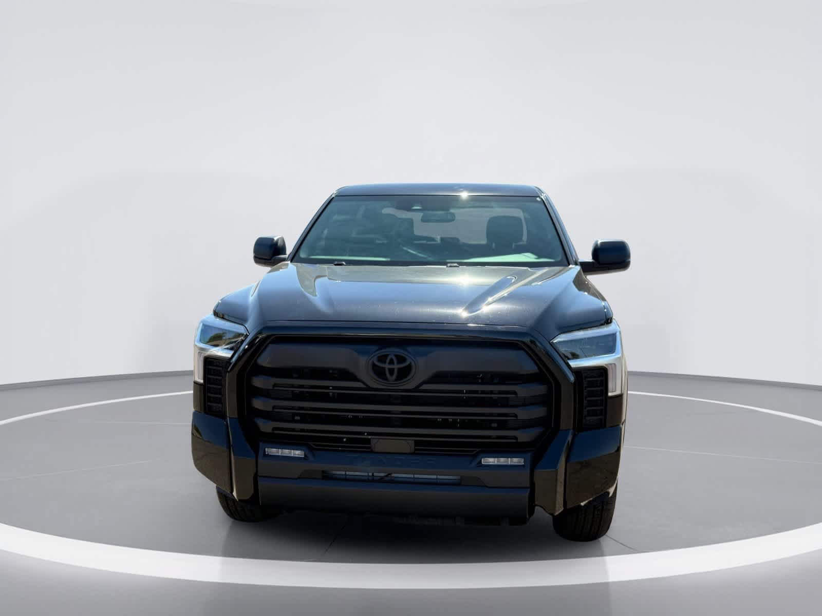 Used 2025 Toyota Tundra SR5 AWD/4WD image 7