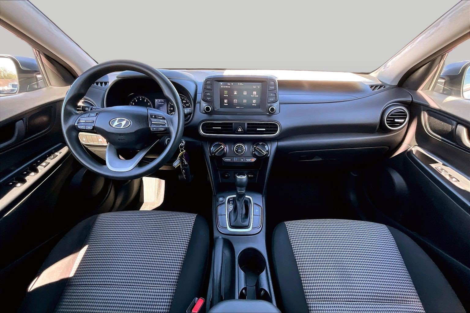Used 2019 Hyundai Kona SE FWD image 14