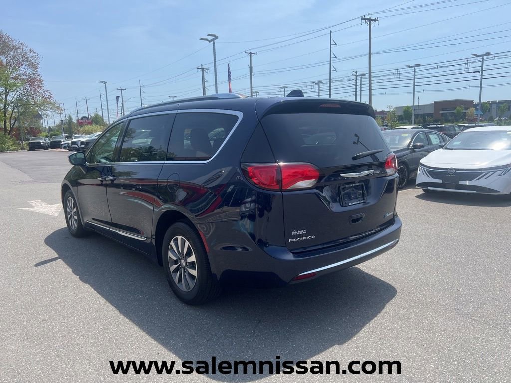 Used 2020 Chrysler Pacifica Limited FWD image 5