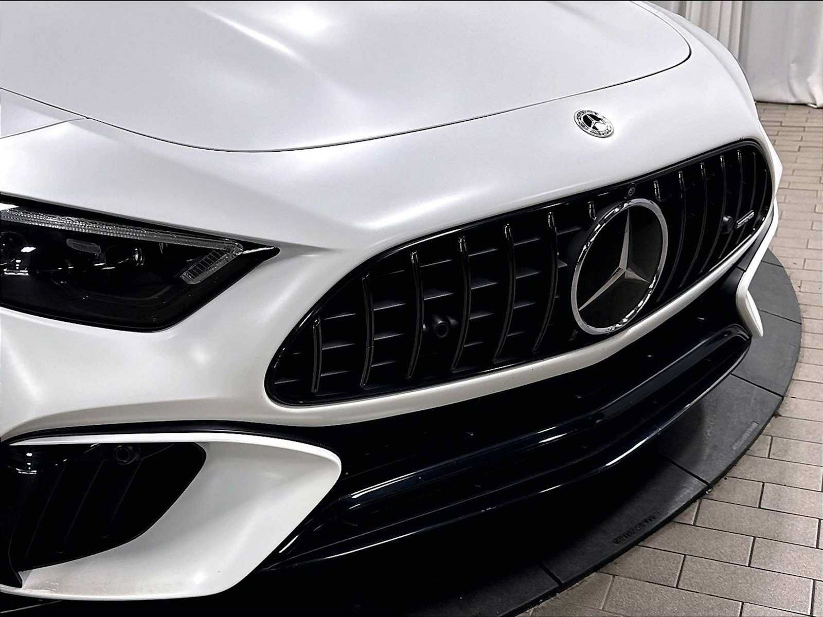 Used 2022 Mercedes-Benz SL 63 AMG 4MATIC image 31