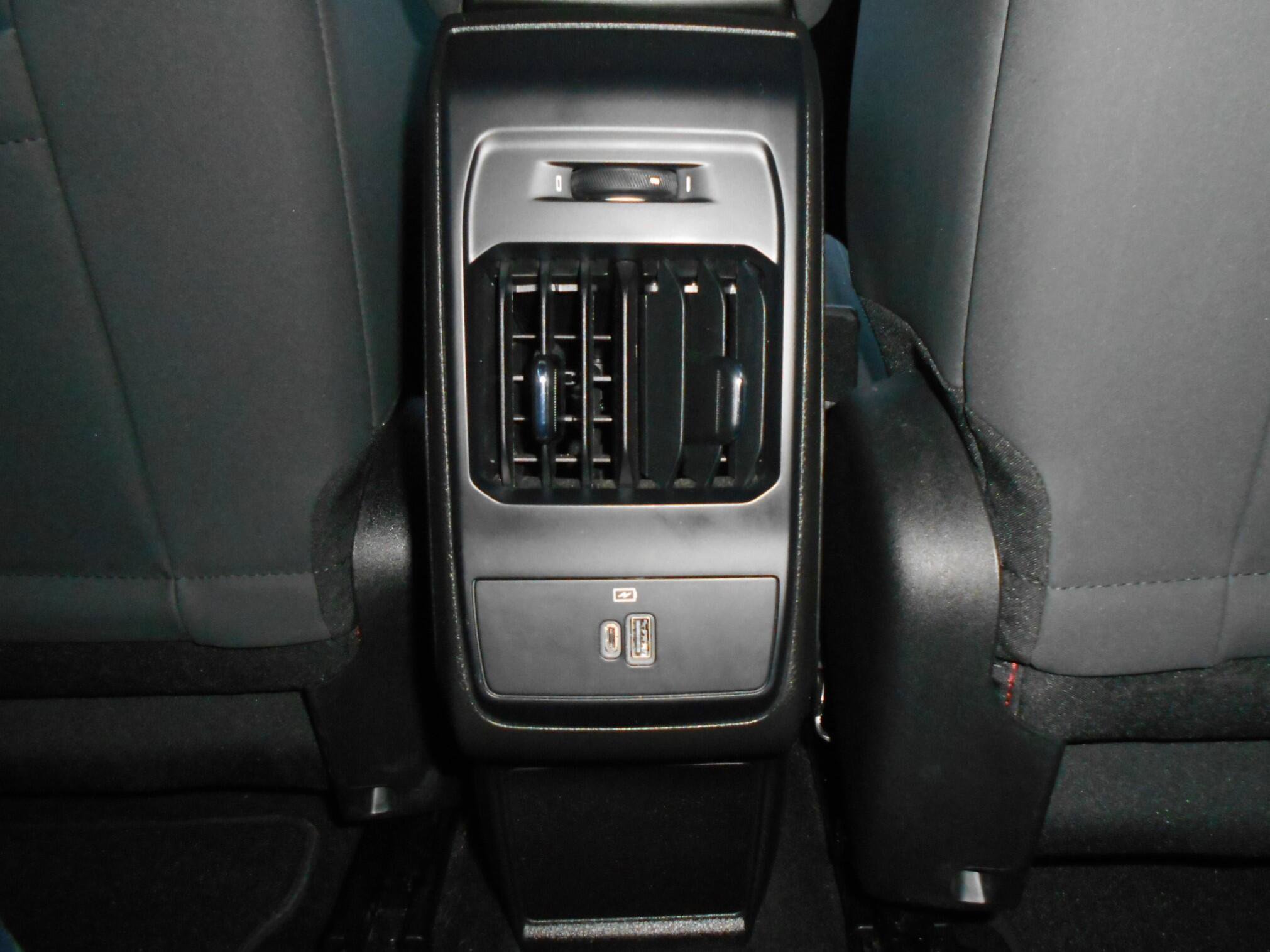 Used 2024 Dodge Hornet GT w/ Cold Weather Group AWD/4WD image 19