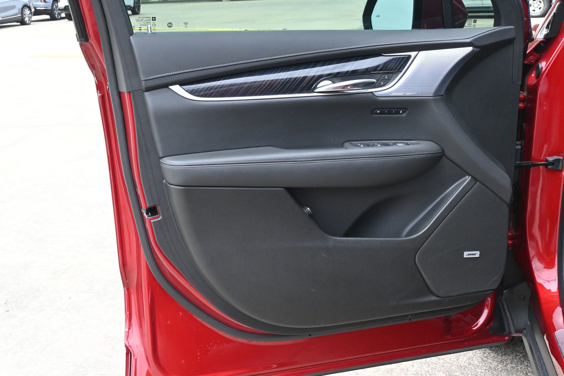 Used 2024 Cadillac XT6 Premium Luxury w/ LPO, Floor Liner Package FWD image 19