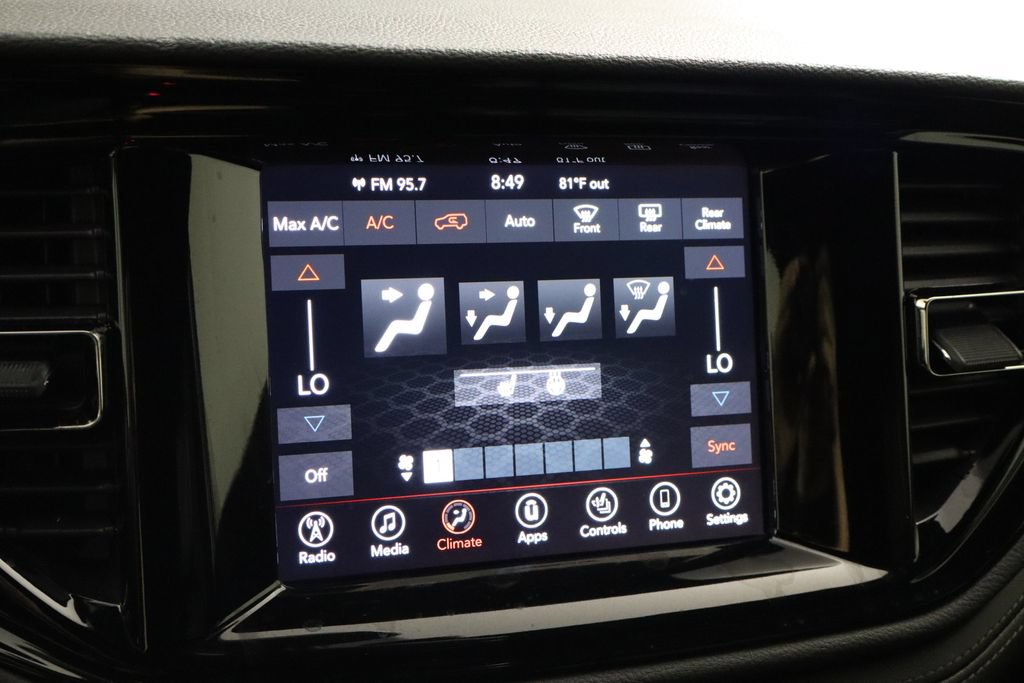 Used 2022 Dodge Durango GT w/ Blacktop Package RWD image 32