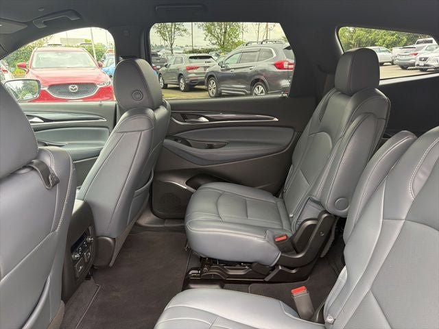 Used 2022 Buick Enclave Premium AWD/4WD image 26