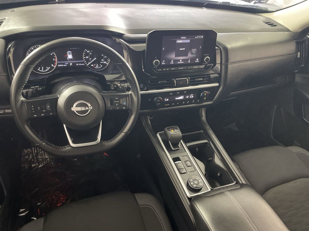 Used 2025 Nissan Pathfinder SV image 21