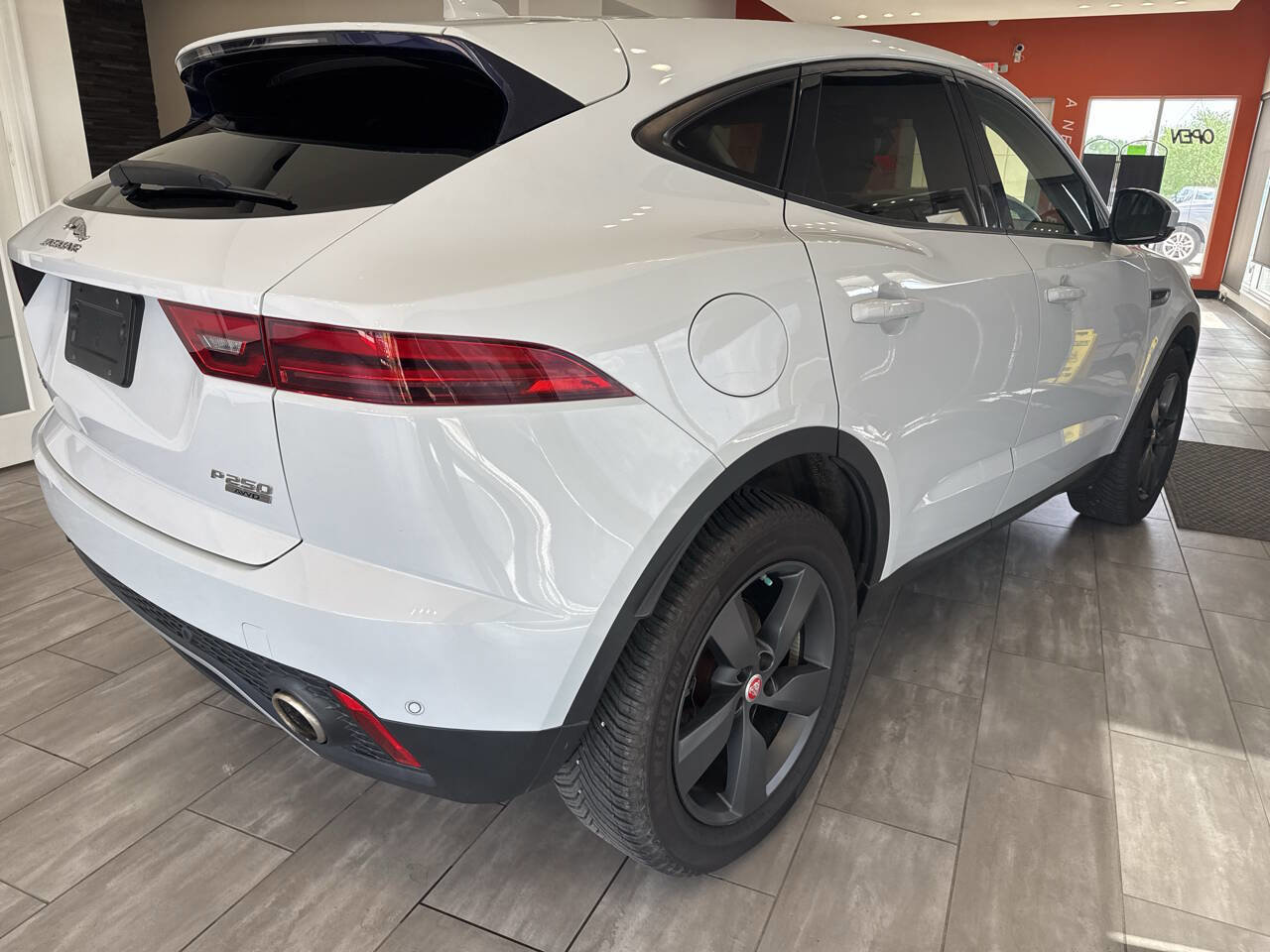 Used 2019 Jaguar E-PACE S image 9