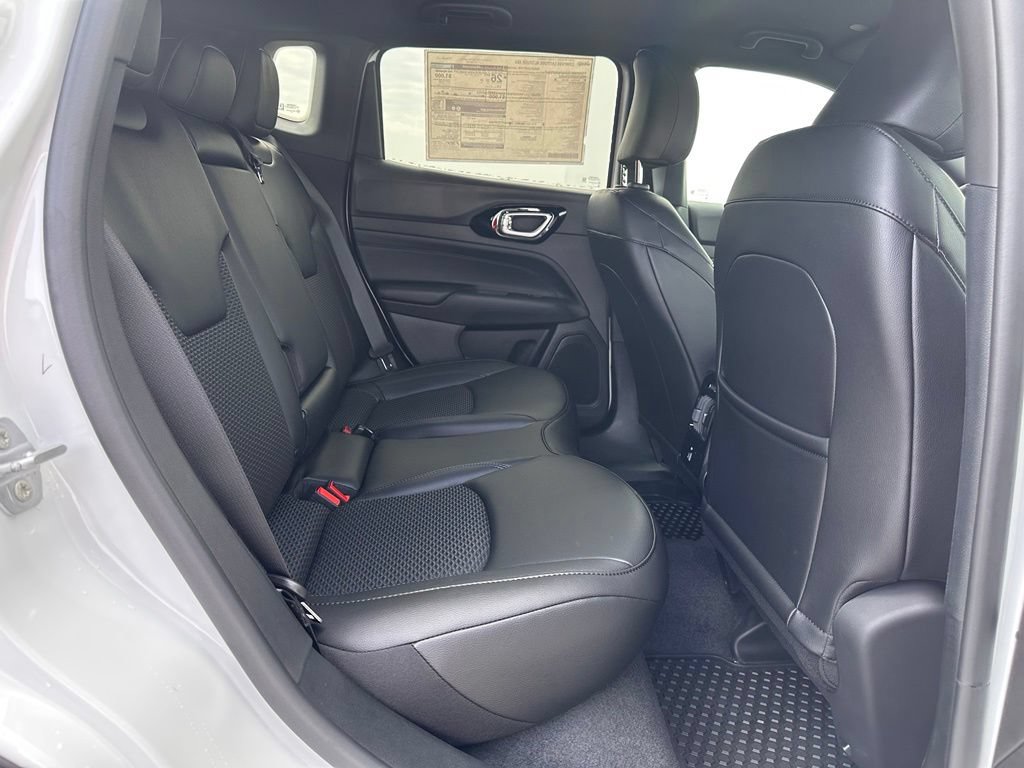 New 2026 Jeep Compass Latitude AWD/4WD image 26