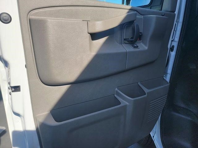Certified 2025 Chevrolet Express 2500 Work Van 3D Extended Cargo Van w/ Driver Convenience Package image 9