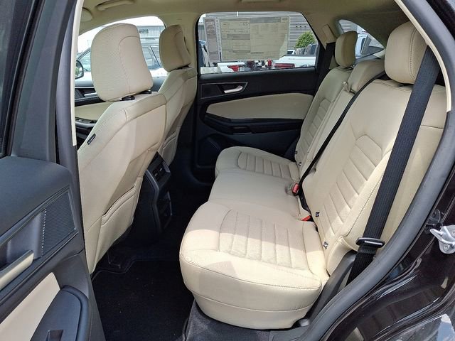 New 2024 Ford Edge SE w/ Black Appearance Package image 5
