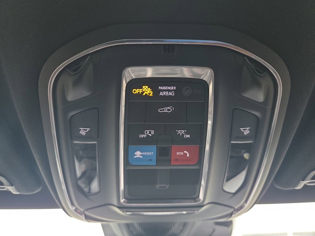 Used 2024 Dodge Charger R/T w/ Plus Group image 27