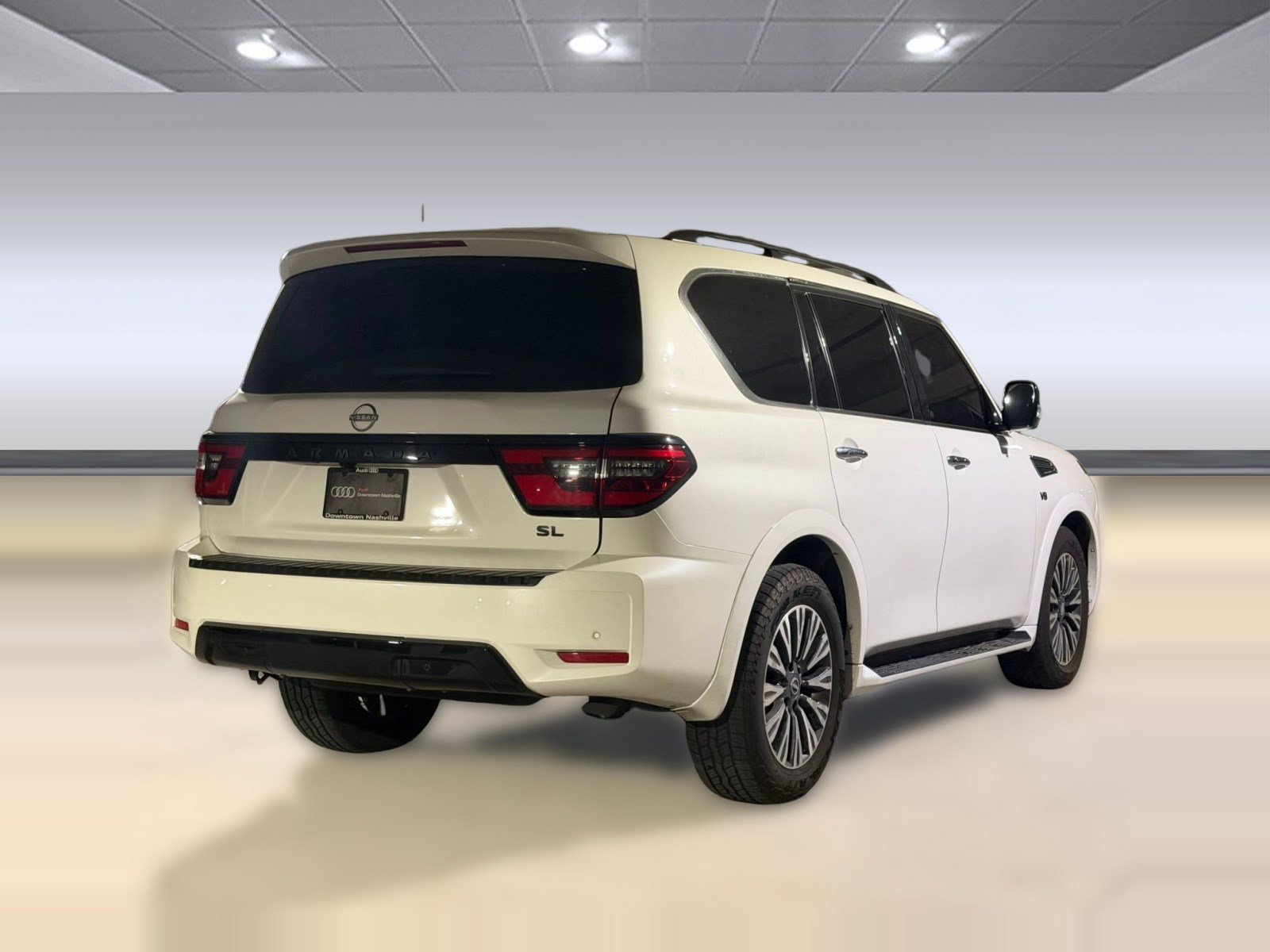 Used 2022 Nissan Armada SL w/ Midnight Edition Package RWD image 9
