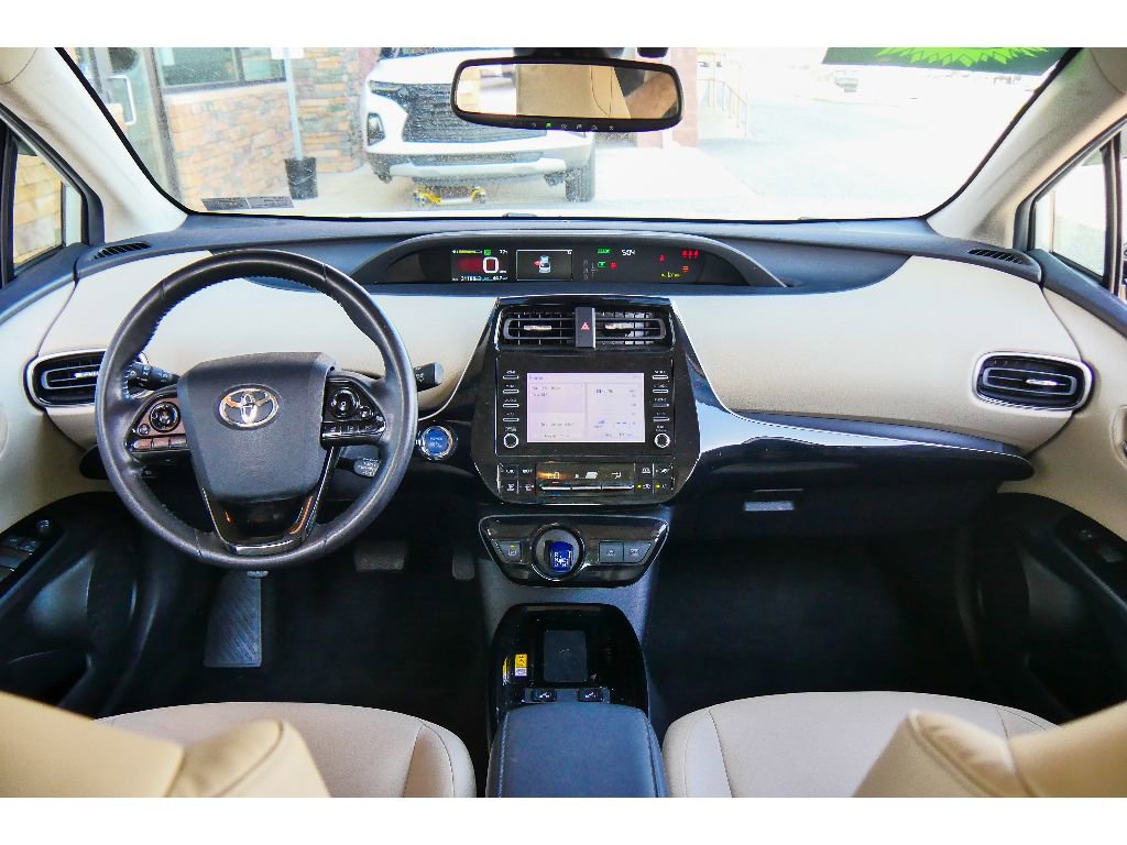 Used 2020 Toyota Prius XLE AWD/4WD image 12