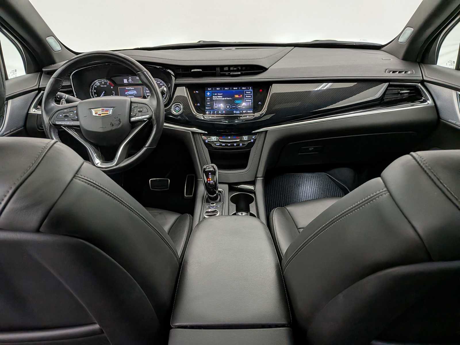 Used 2024 Cadillac XT6 Sport image 17