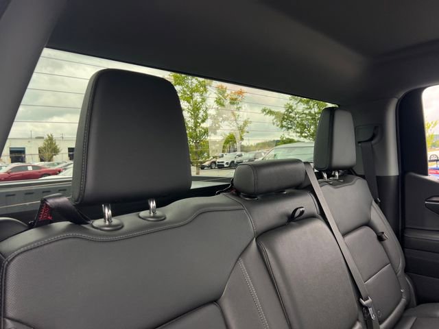 Used 2022 Chevrolet Silverado 1500 LTZ w/ Z71 Off-Road Package AWD/4WD image 32