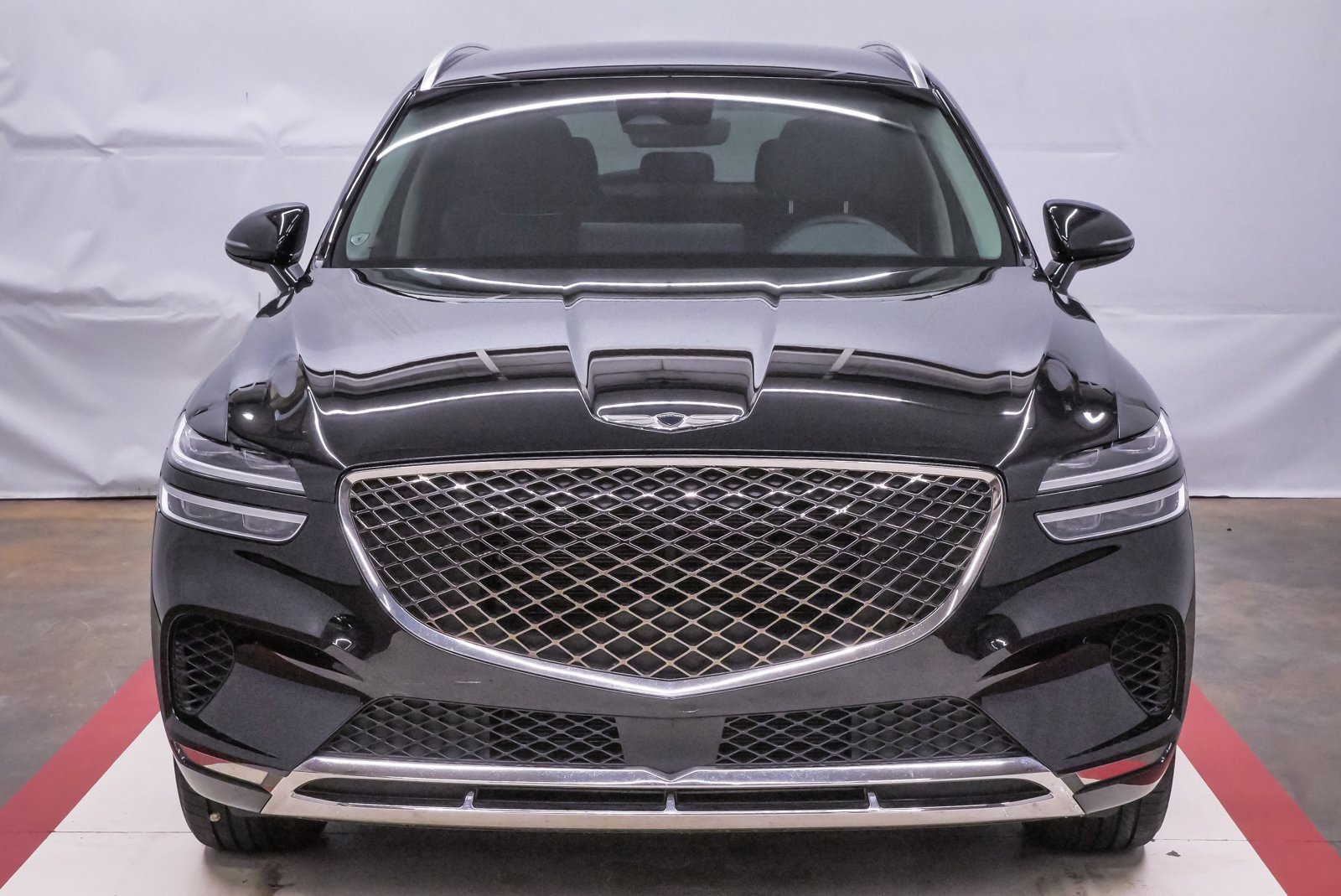 Certified 2025 Genesis GV70 2.5T image 4