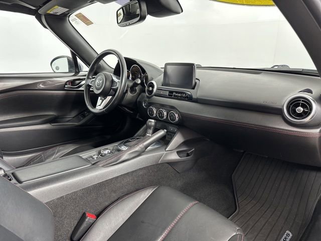 Used 2019 MAZDA MX-5 Miata RF Grand Touring image 25