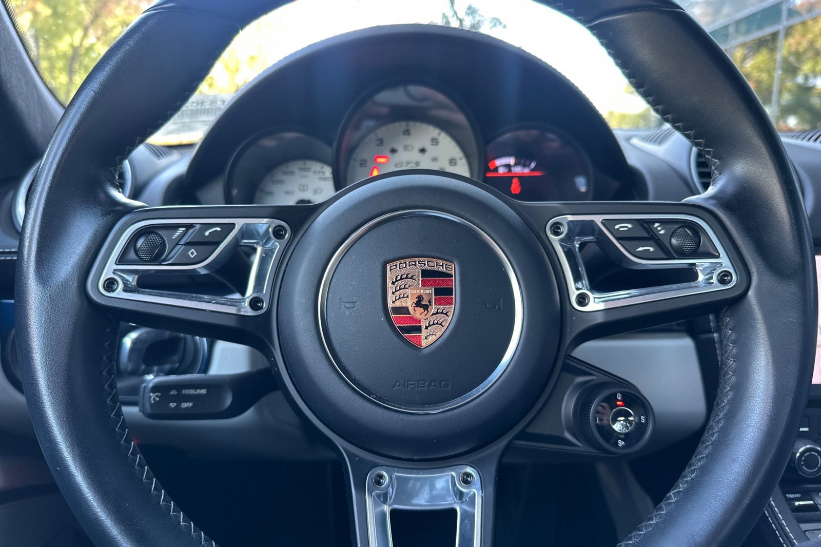 Used 2019 Porsche 718 Cayman S image 25