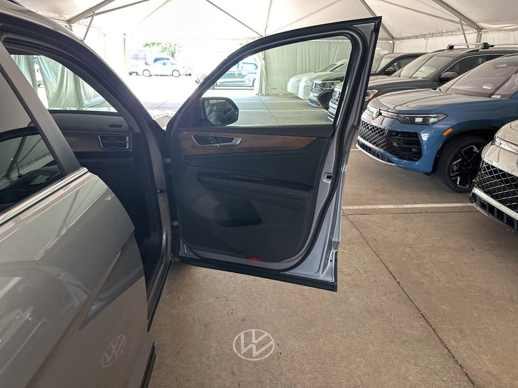 New 2026 Volkswagen Atlas SE image 24