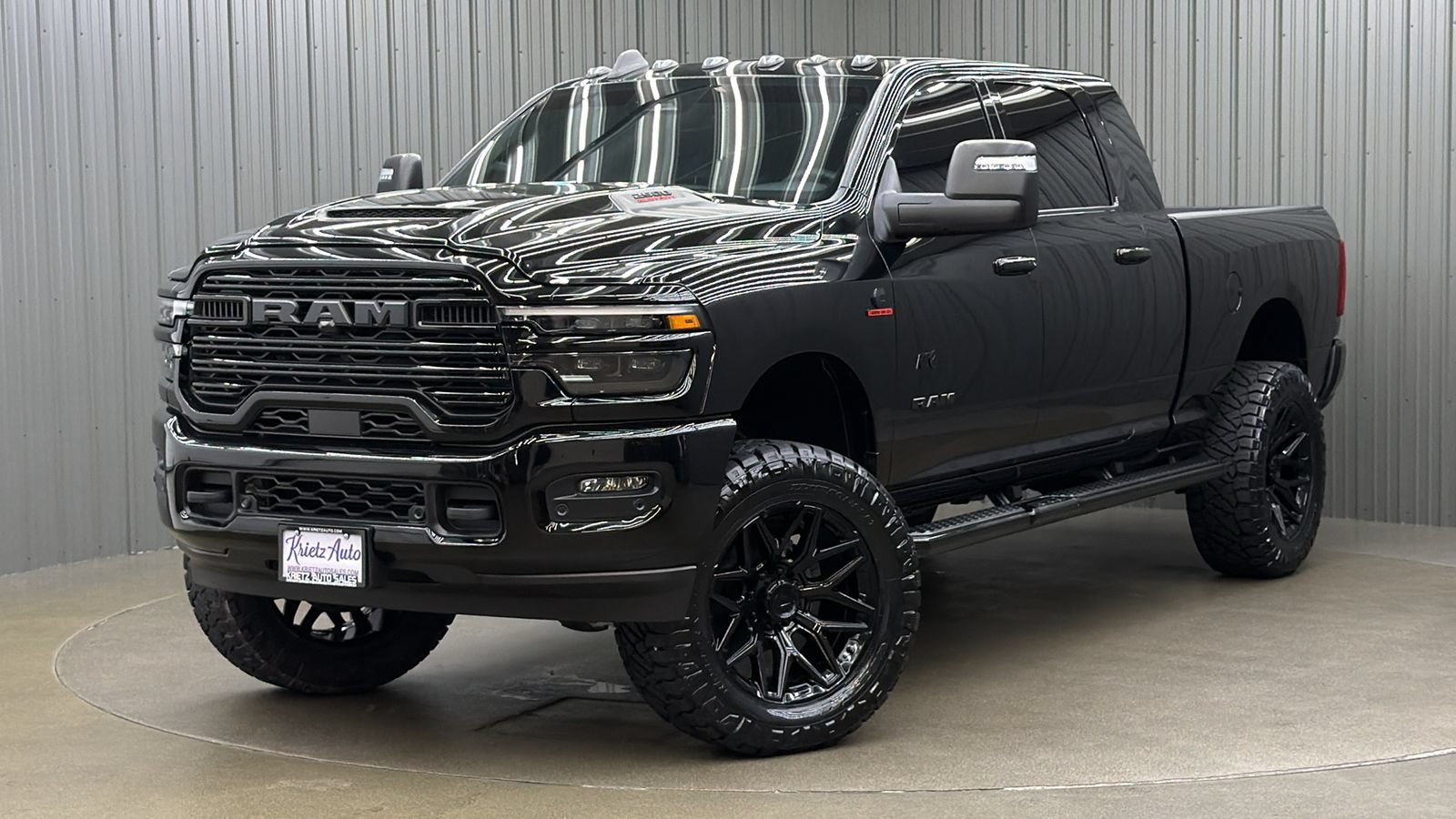 Used 2025 RAM 2500 Laramie w/ Night Edition AWD/4WD image 1