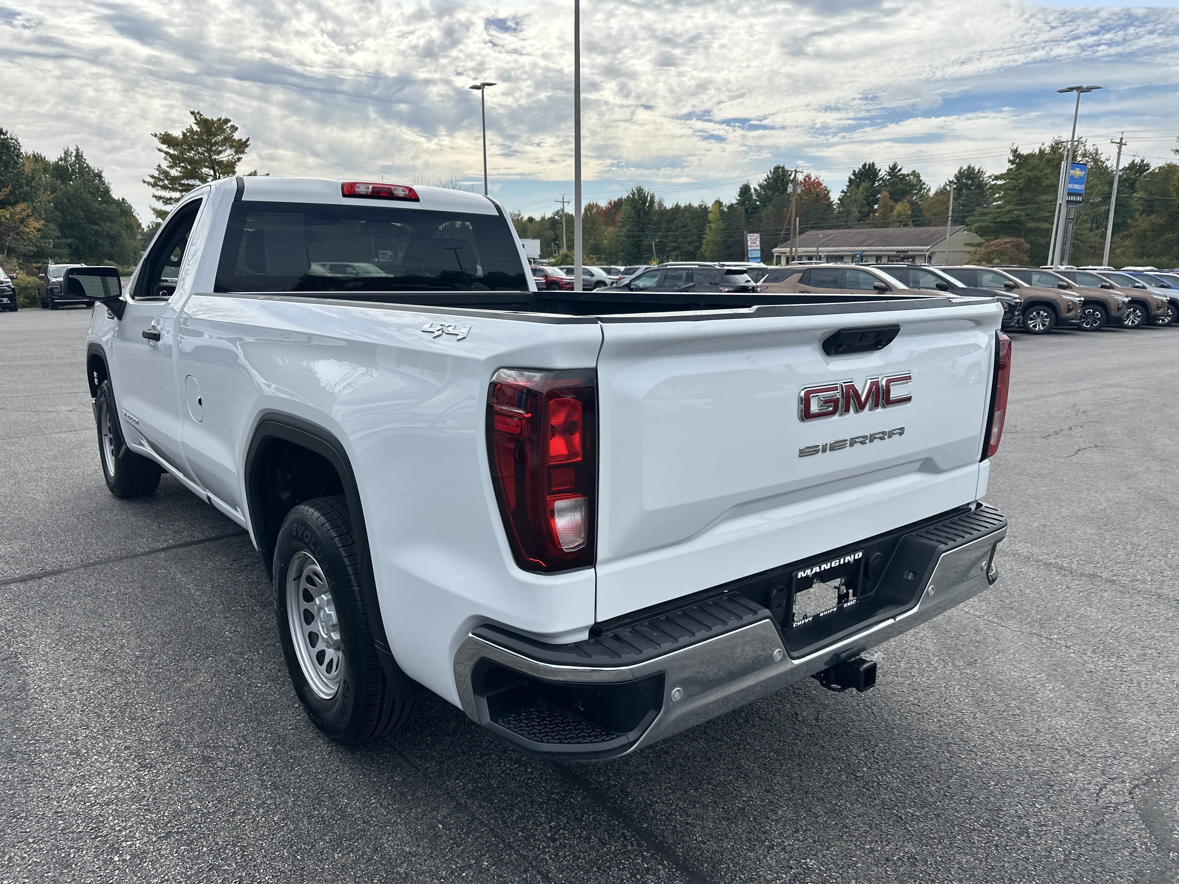 Certified 2024 GMC Sierra 1500 Pro w/ Pro Value Package AWD/4WD image 5