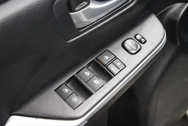 Used 2015 Toyota Camry LE FWD image 10