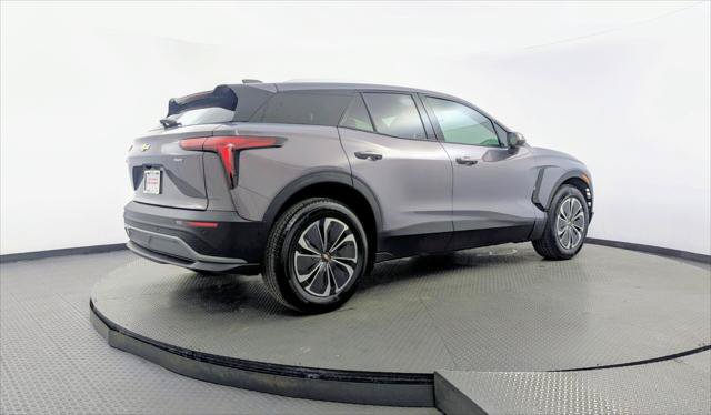 Used 2024 Chevrolet Blazer EV LT AWD/4WD image 8