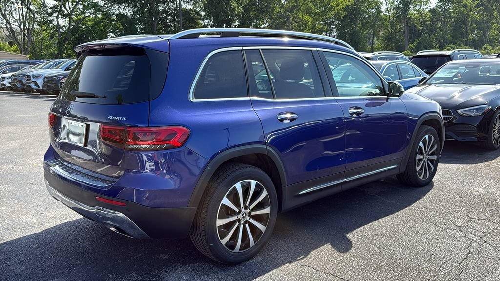Certified 2021 Mercedes-Benz GLB 250 4MATIC w/ Premium Package image 4