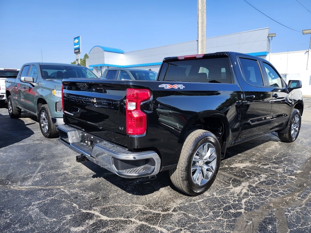 New 2026 Chevrolet Silverado 1500 LT image 2