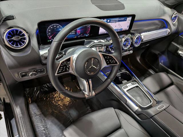 Used 2025 Mercedes-Benz GLB 250 image 10