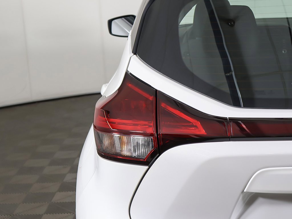 Used 2023 Nissan Kicks SV image 13