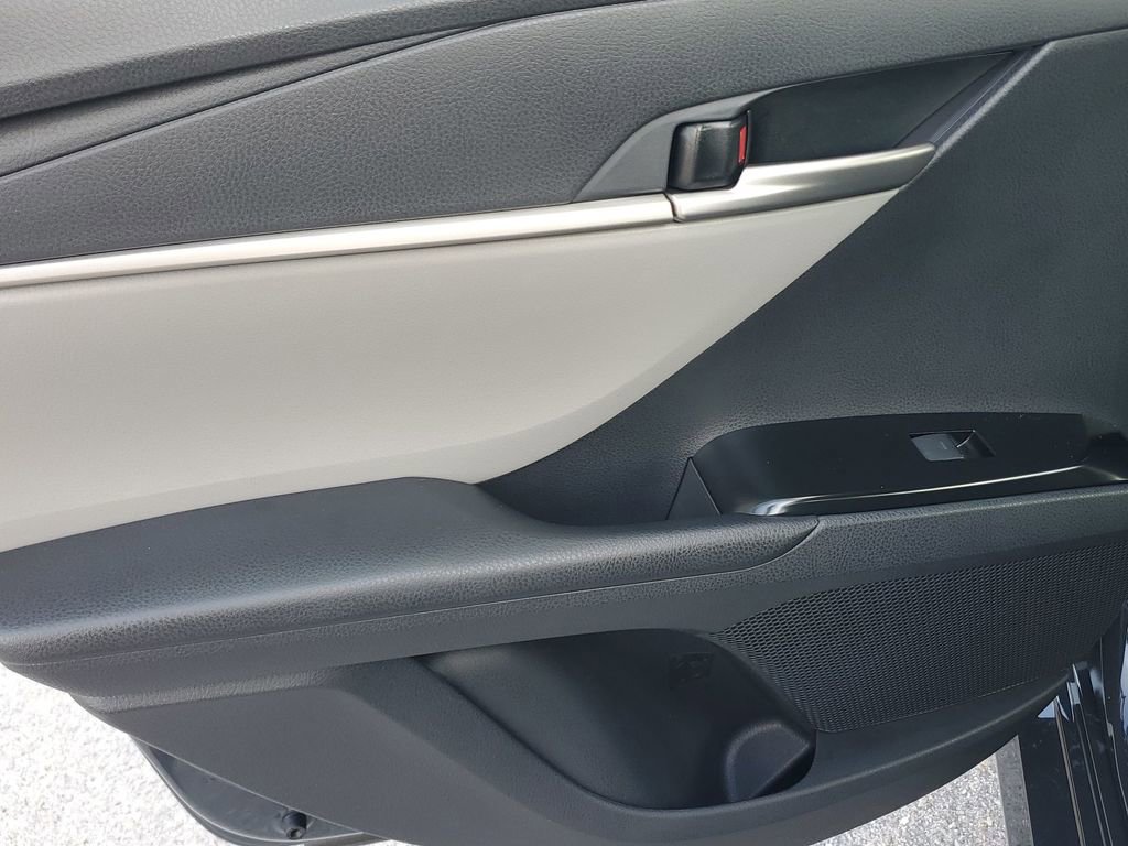 Certified 2026 Toyota Camry LE image 40