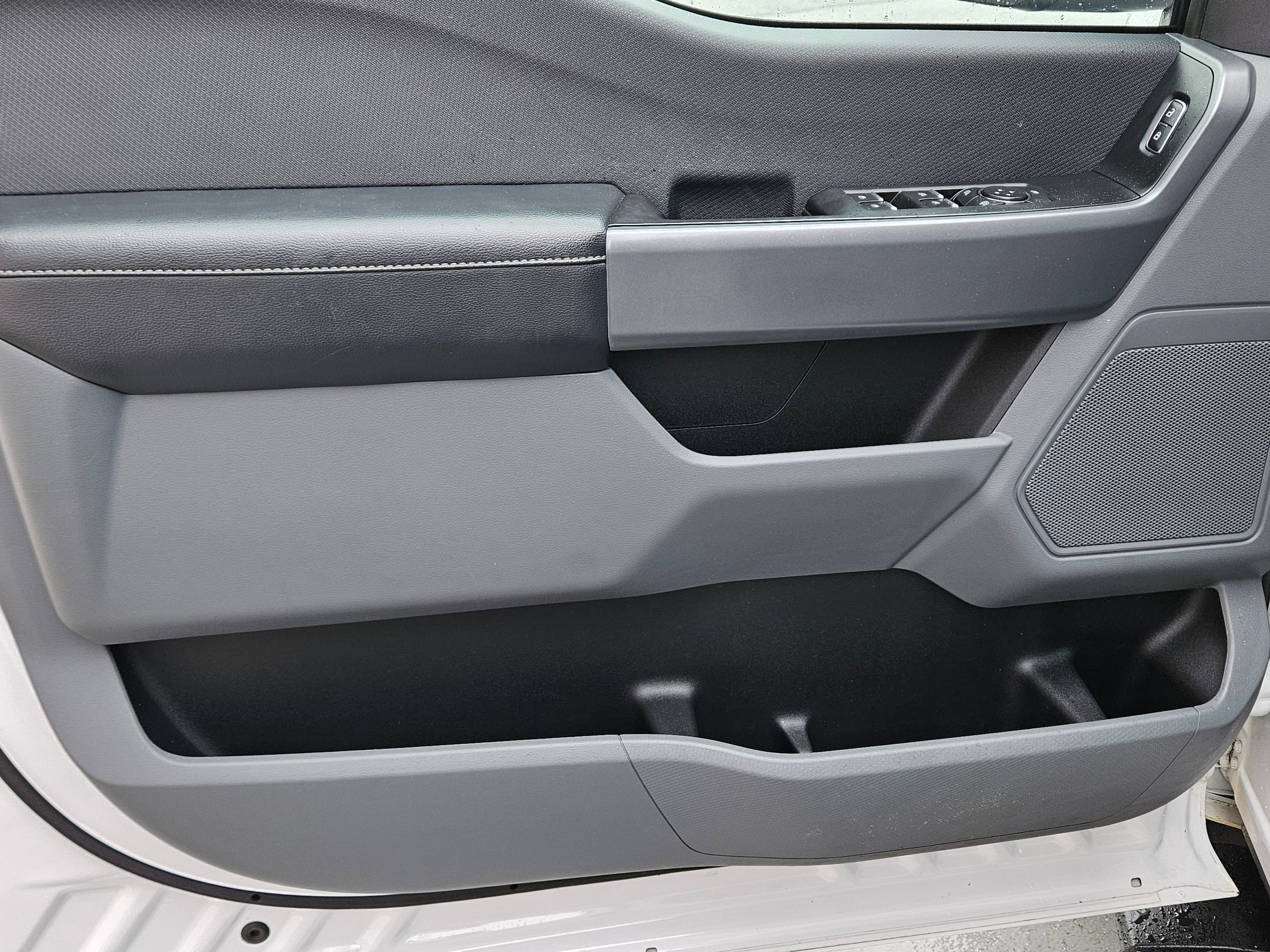 Used 2021 Ford F150 XLT w/ Trailer Tow Package image 16