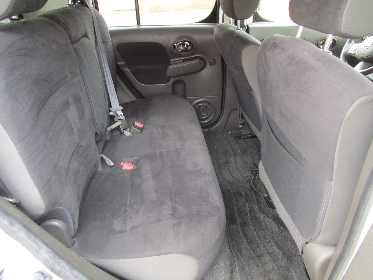 Used 2014 Nissan Cube 1.8 SL w/ SL Preferred Package FWD image 18