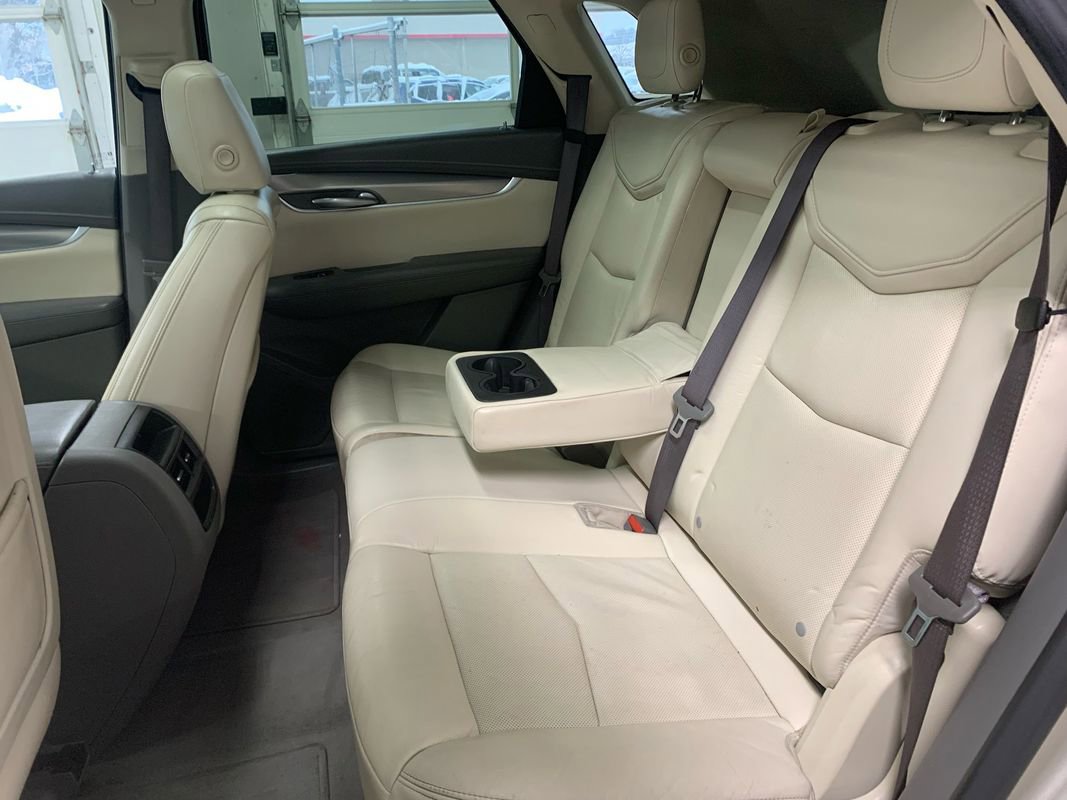 Used 2017 Cadillac XT5 Luxury AWD/4WD image 24