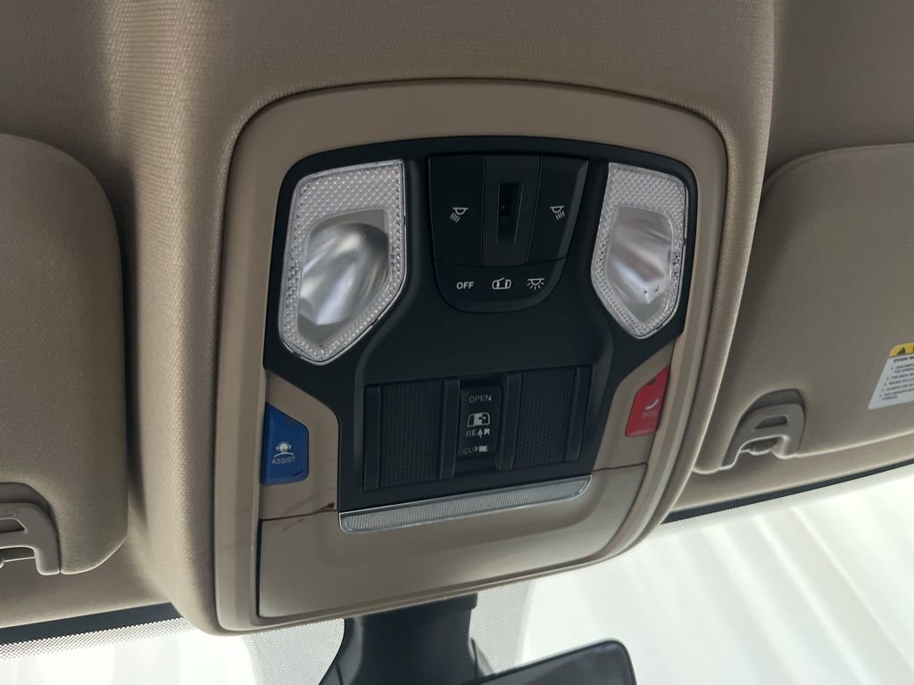 Used 2019 RAM 3500 Big Horn image 16